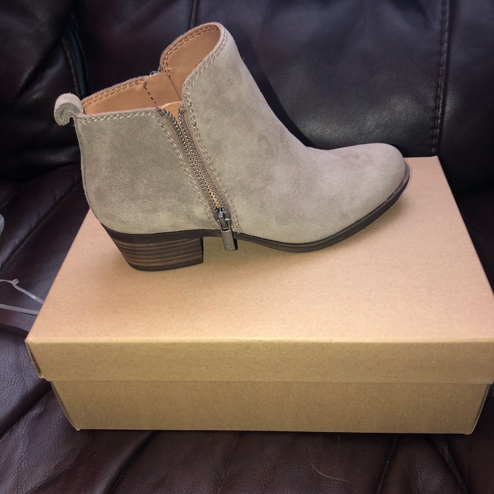Authentic lucky brand booties